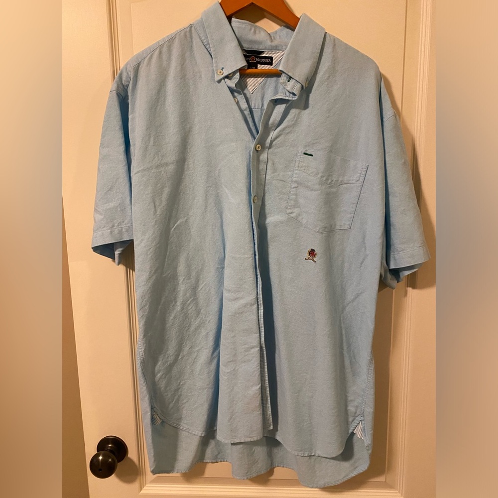EUC Men’s Tommy Hilfiger short sleeve Dress Shirt Size XL